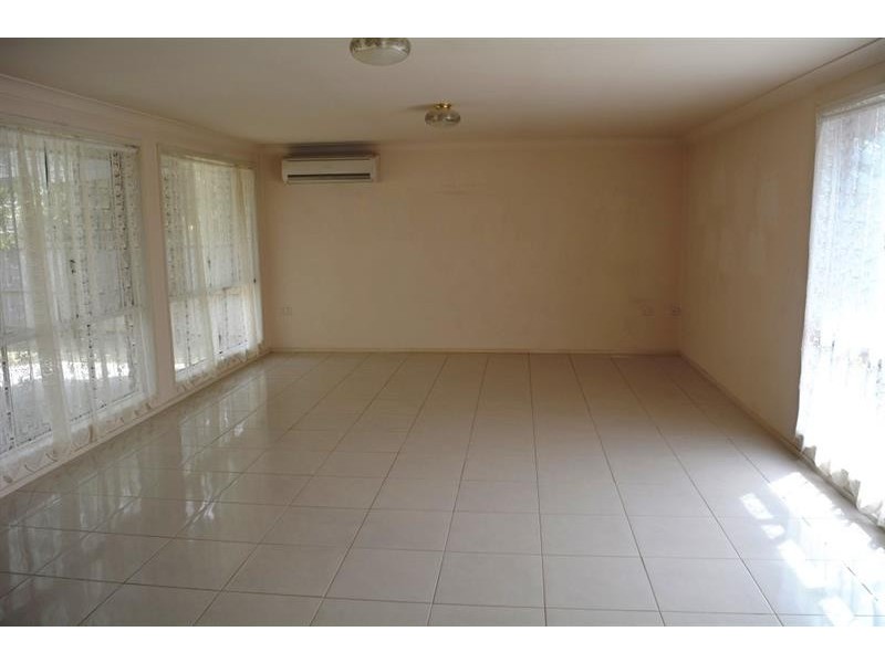 7 Telopea Cl, Lake Haven NSW 2263
