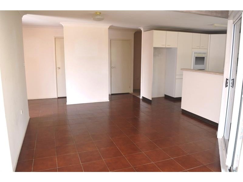 7 Telopea Cl, Lake Haven NSW 2263