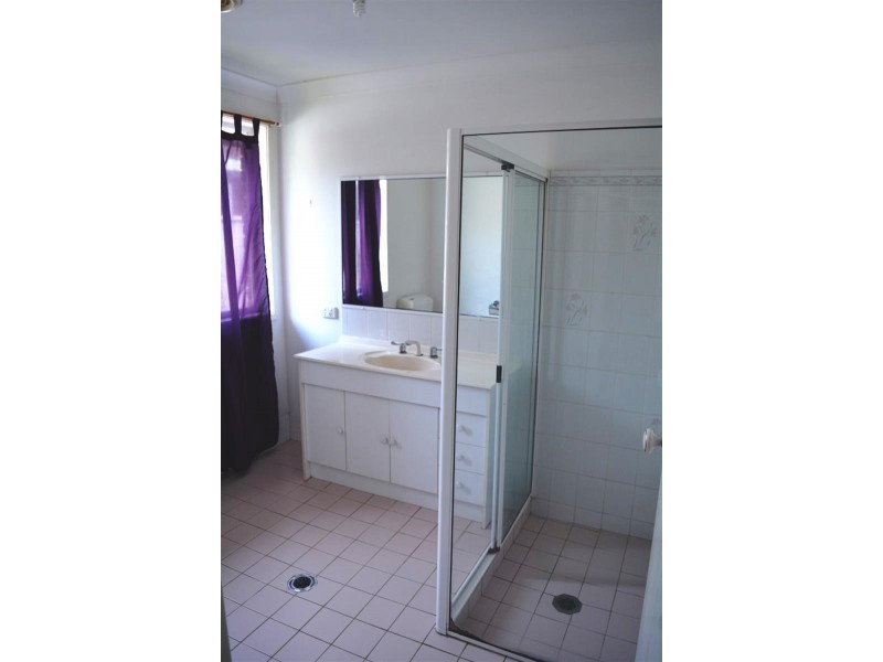 7 Telopea Cl, Lake Haven NSW 2263