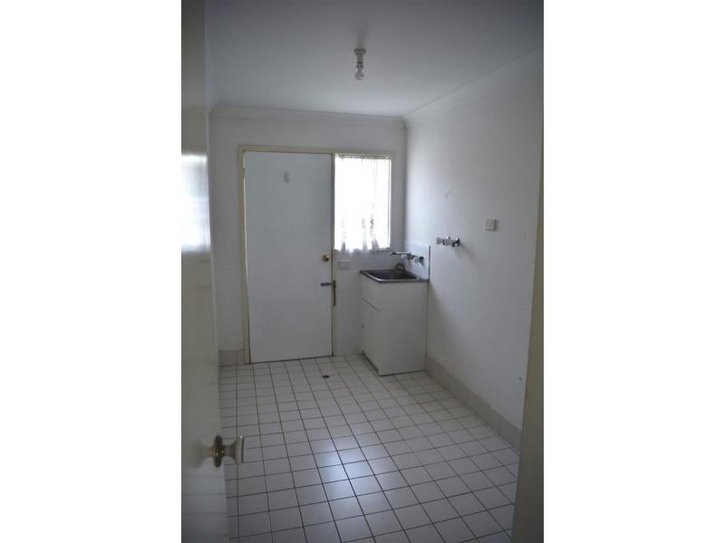 7 Telopea Cl, Lake Haven NSW 2263