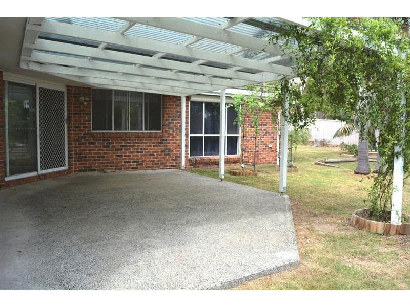 7 Telopea Cl, Lake Haven NSW 2263