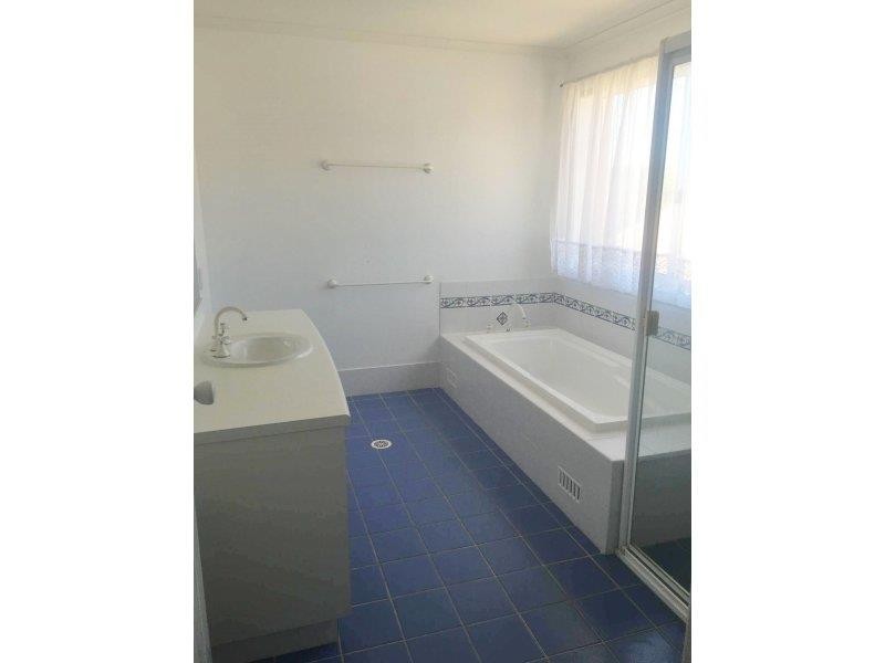 13 Sandpiper Way, Tumbi Umbi NSW 2261
