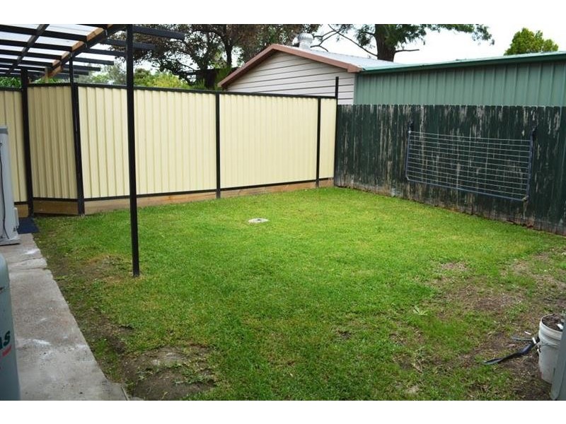 2a Yeramba Rd, Summerland Point NSW 2259