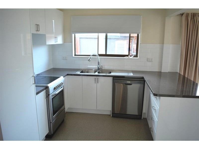 29 Tuggerawong Rd, Wyongah NSW 2259