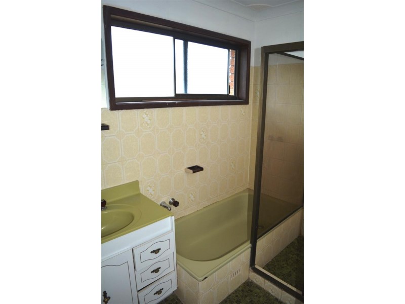 29 Tuggerawong Rd, Wyongah NSW 2259