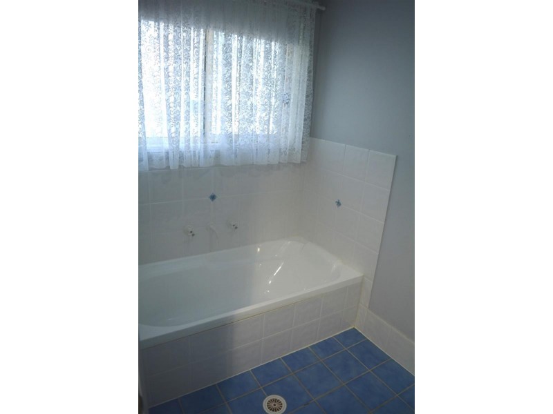 2/67 Manuka Pde, Gorokan NSW 2263