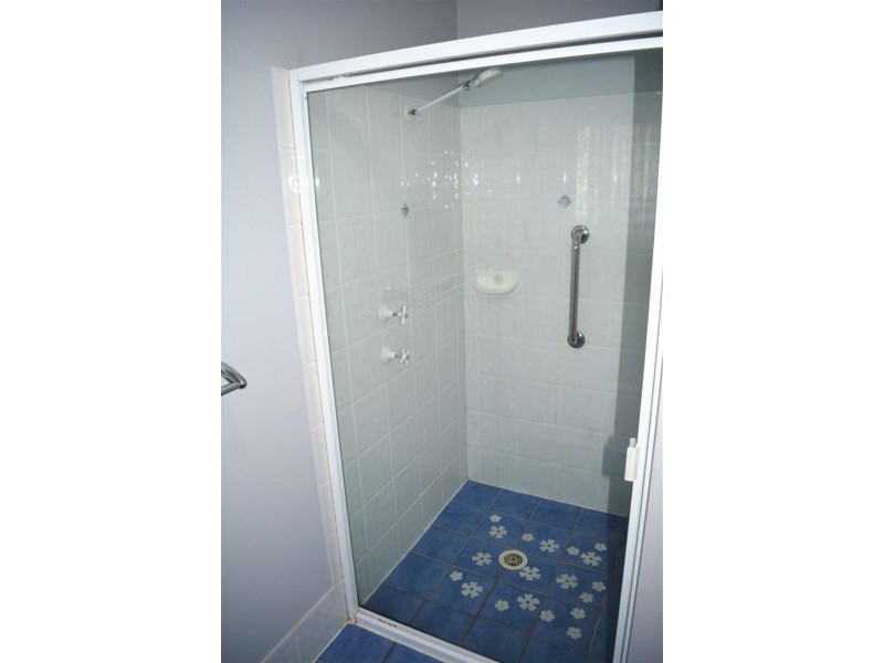 2/67 Manuka Pde, Gorokan NSW 2263