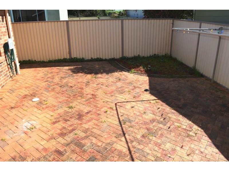 2/67 Manuka Pde, Gorokan NSW 2263