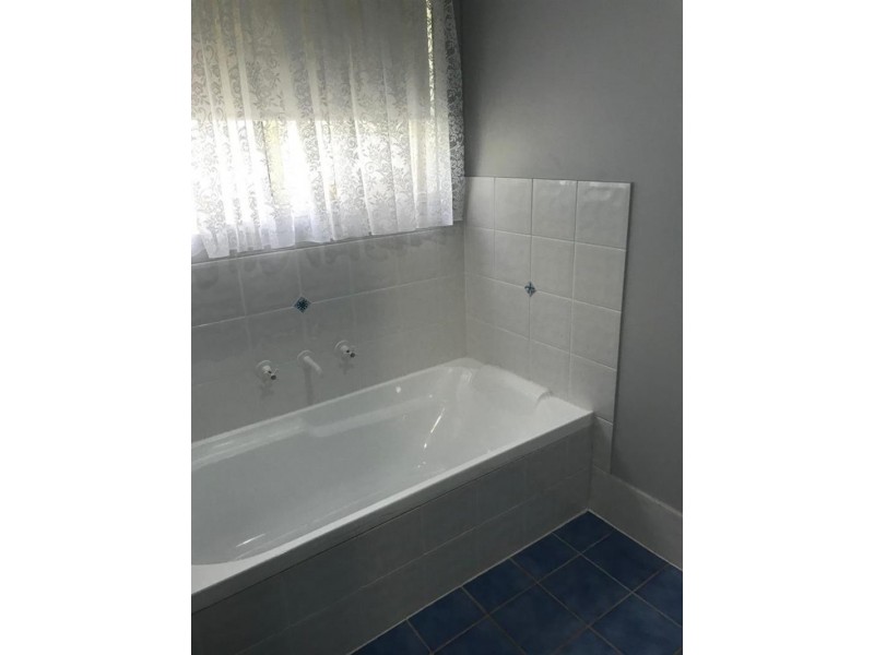 2/67 Manuka Pde, Gorokan NSW 2263