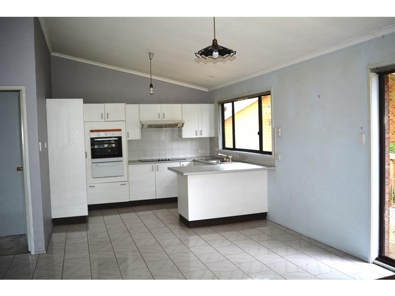 400 Tuggerawong Rd, Wyongah NSW 2259