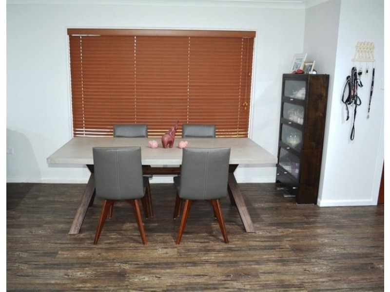 60 Wall Road, Gorokan NSW 2263