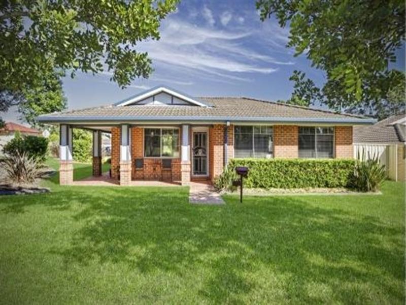 1 Bancroft Cl, Blue Haven NSW 2262