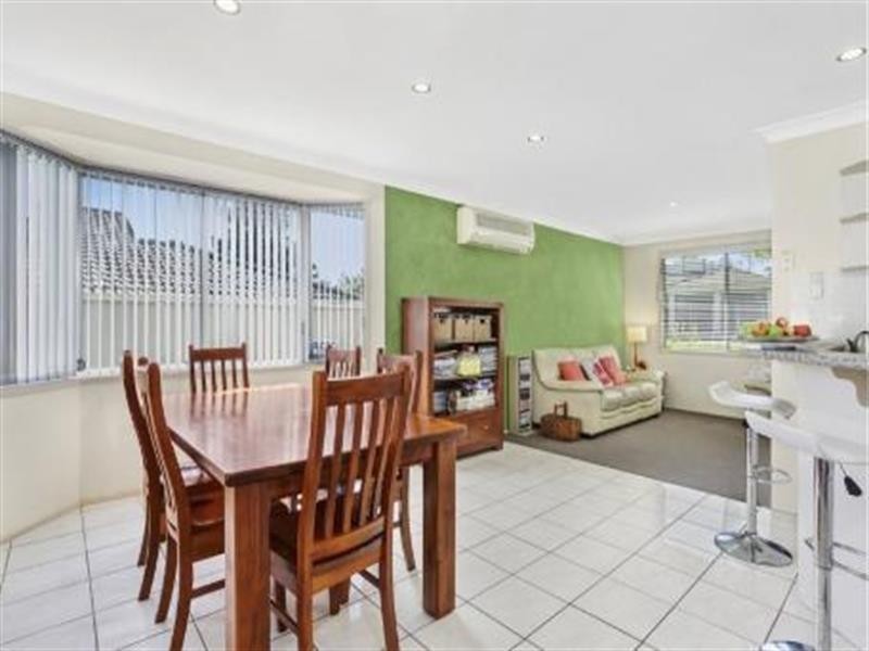 1 Bancroft Cl, Blue Haven NSW 2262