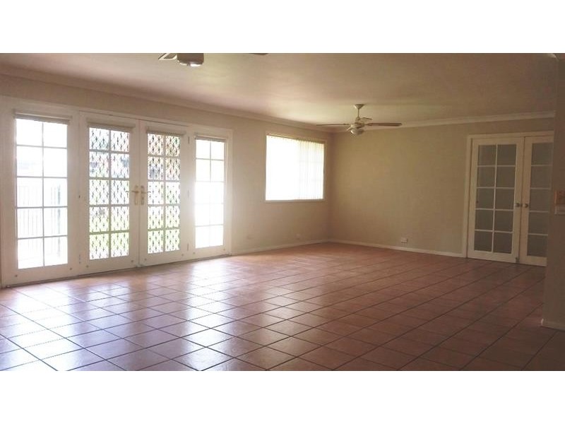 70 Scenic  Cir, Budgewoi NSW 2262