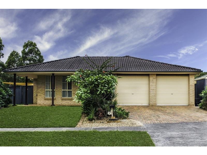 2 Glider Rd, Wadalba NSW 2259