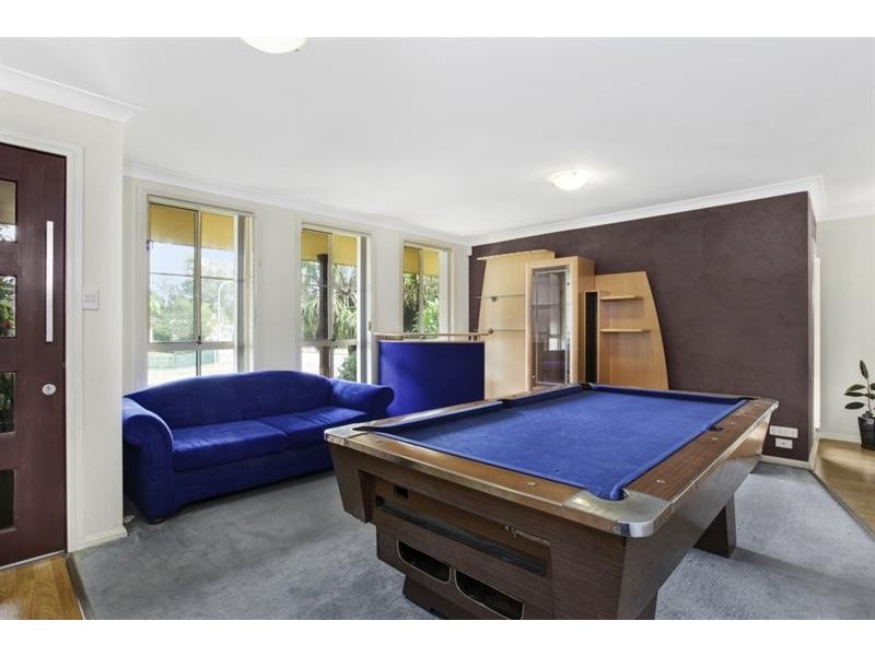 2 Glider Rd, Wadalba NSW 2259