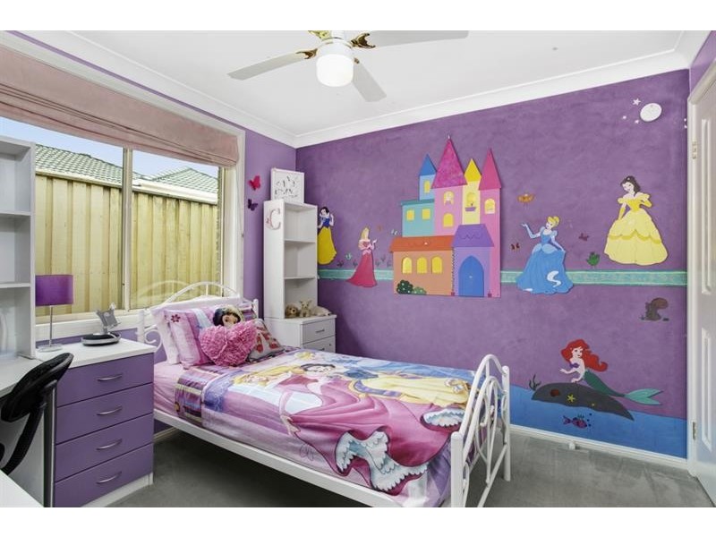 2 Glider Rd, Wadalba NSW 2259