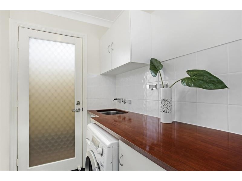2 Glider Rd, Wadalba NSW 2259