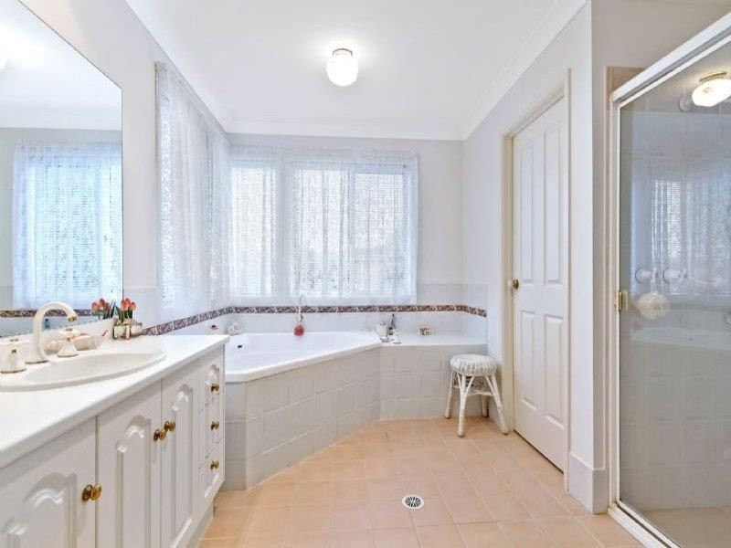 2 Thornbill  Gr, Tumbi Umbi NSW 2261