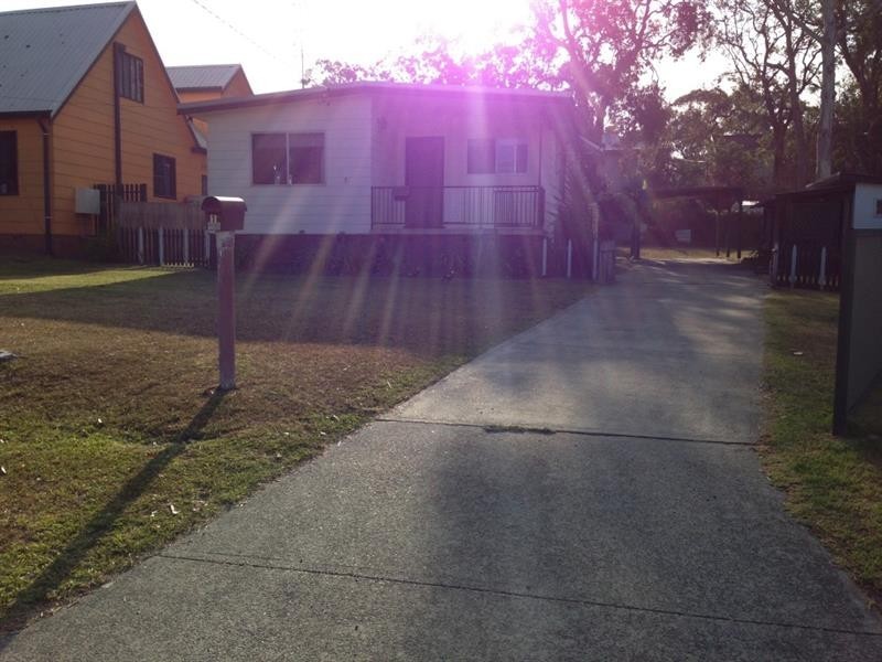 1 Elabana Ave, Chain Valley Bay NSW 2259