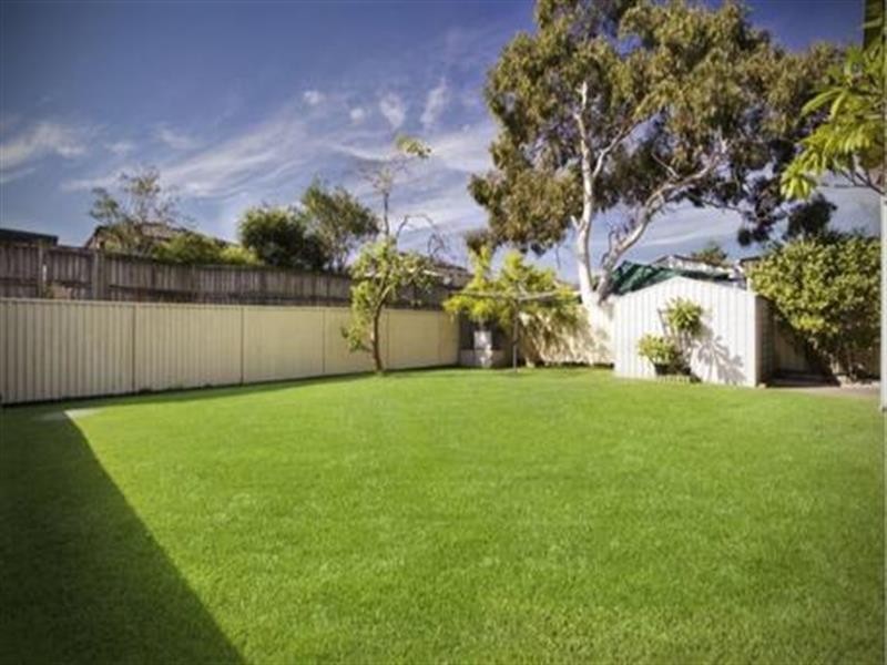 9 Allambee Cres, Blue Haven NSW 2262