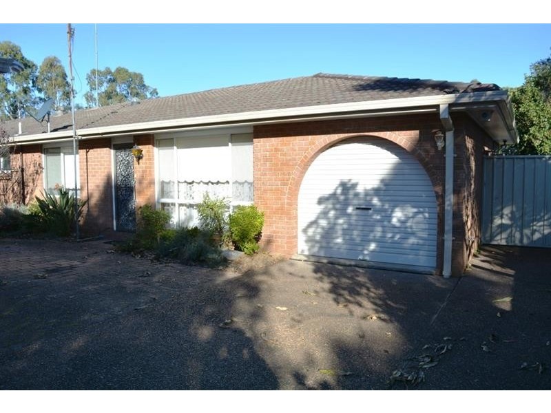 4/33 Crossingham Street, Canton Beach NSW 2263