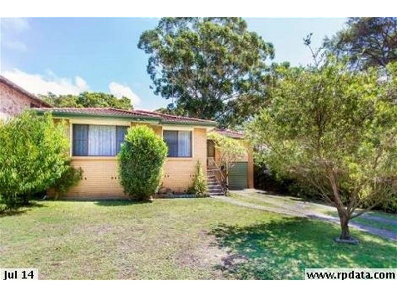 127 Bateau Bay Rd, Bateau Bay NSW 2261