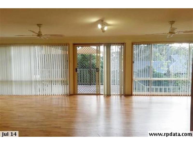 127 Bateau Bay Rd, Bateau Bay NSW 2261