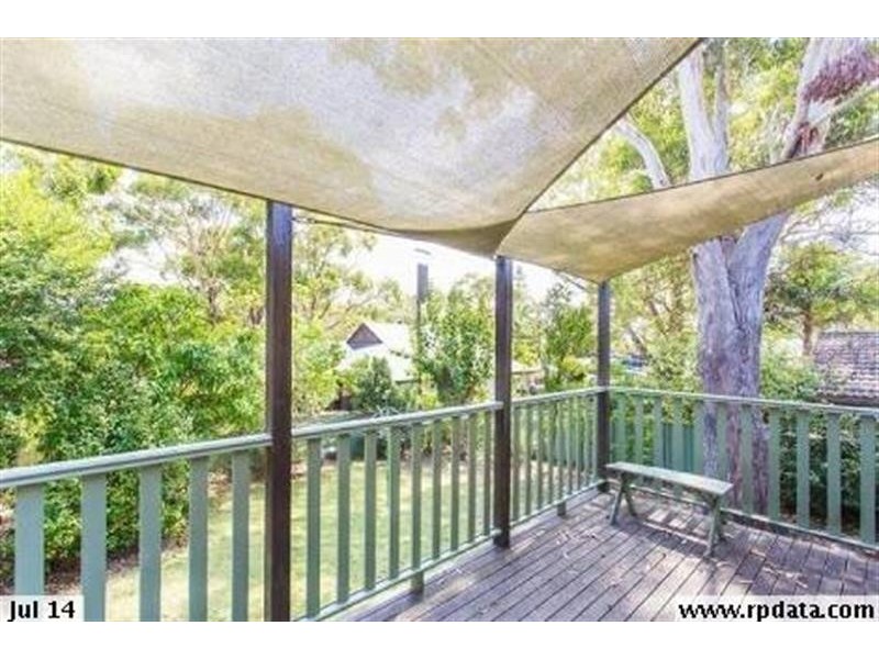 127 Bateau Bay Rd, Bateau Bay NSW 2261