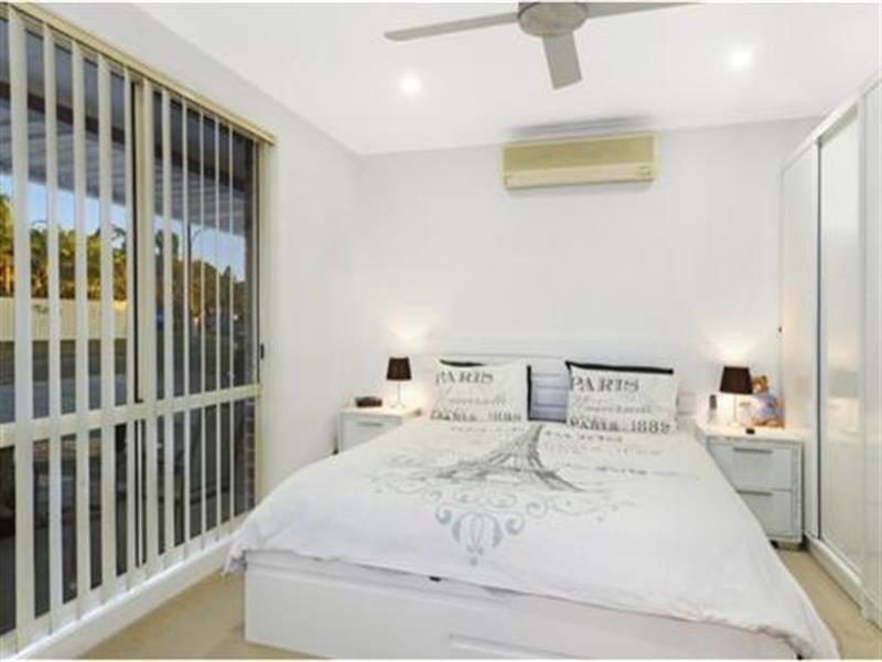 73 Blueridge Dr, Blue Haven NSW 2262