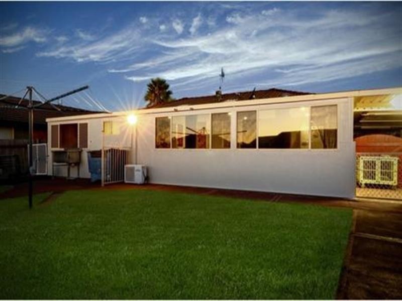 73 Blueridge Dr, Blue Haven NSW 2262