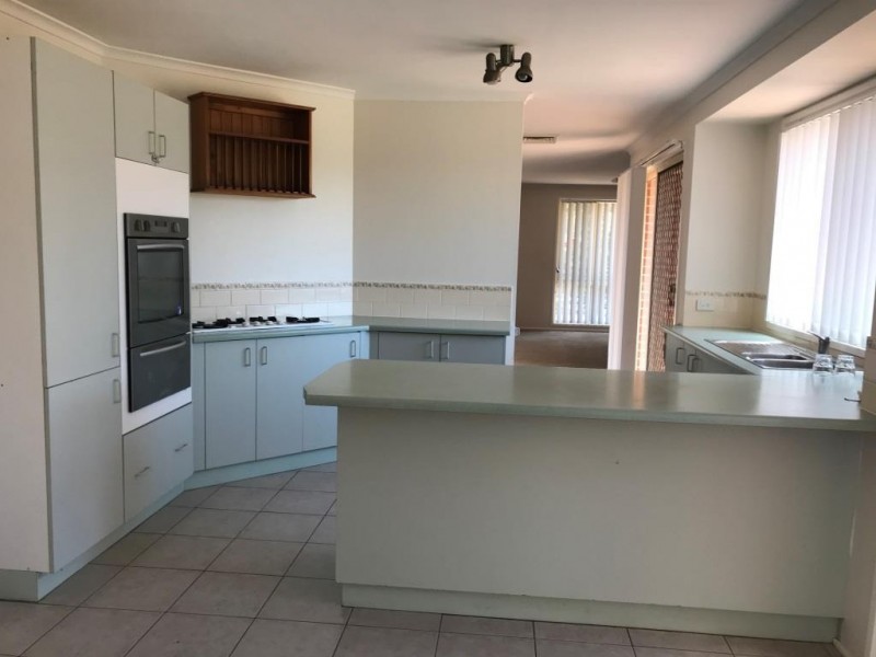 1 Sara Jane Close, Kanwal NSW 2259