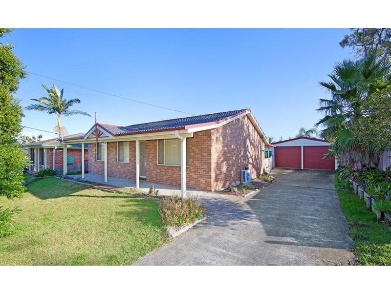 39 Scenic Cir, Budgewoi NSW 2262