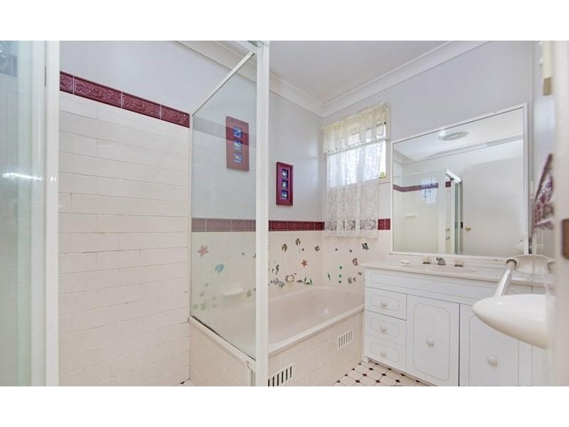 39 Scenic Cir, Budgewoi NSW 2262