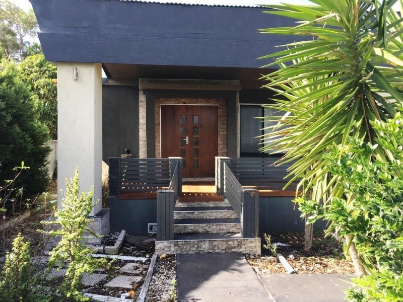 11 Beach Parade, Canton Beach NSW 2263