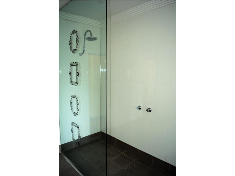 11 Beach Parade, Canton Beach NSW 2263