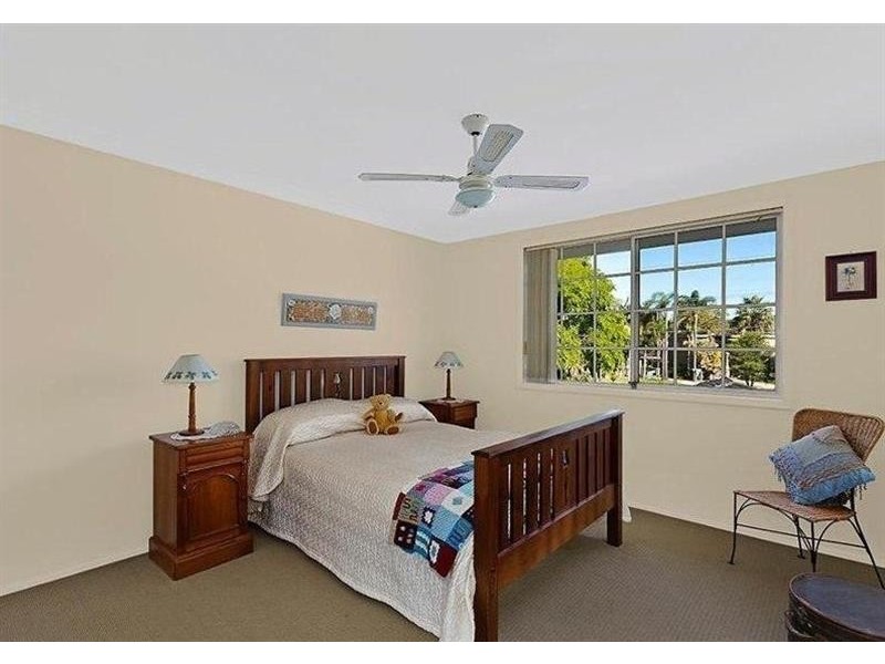 67 Kerry Cres, Berkeley Vale NSW 2261