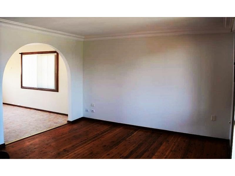 7 Merrendale Ave, Gorokan NSW 2263