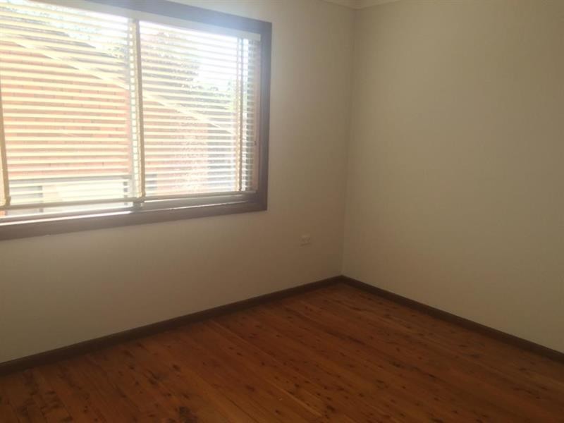 7 Merrendale Ave, Gorokan NSW 2263