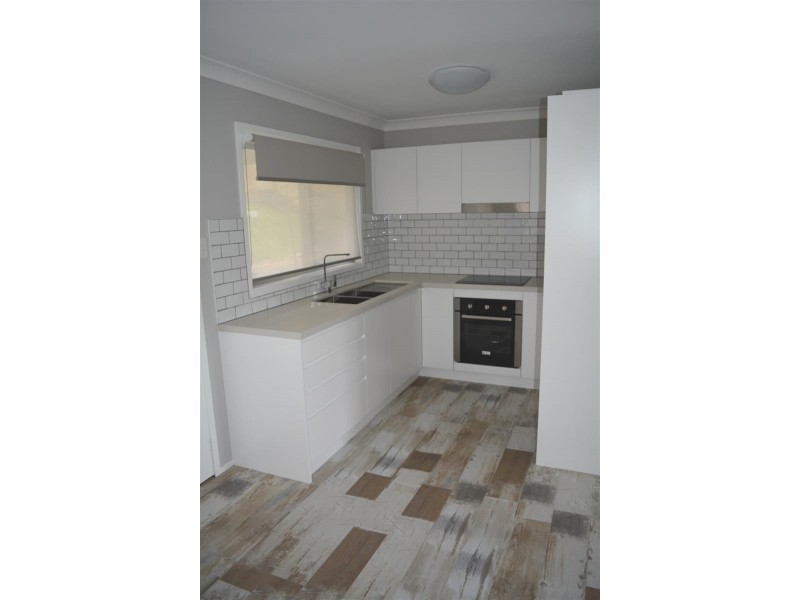 28 Donald Ave, Kanwal NSW 2259
