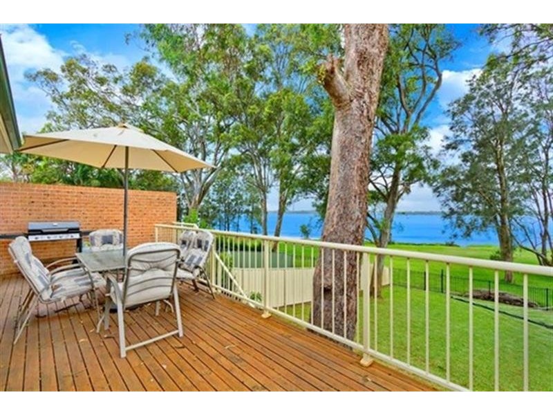 2/33 Panorama Ave, Charmhaven NSW 2263