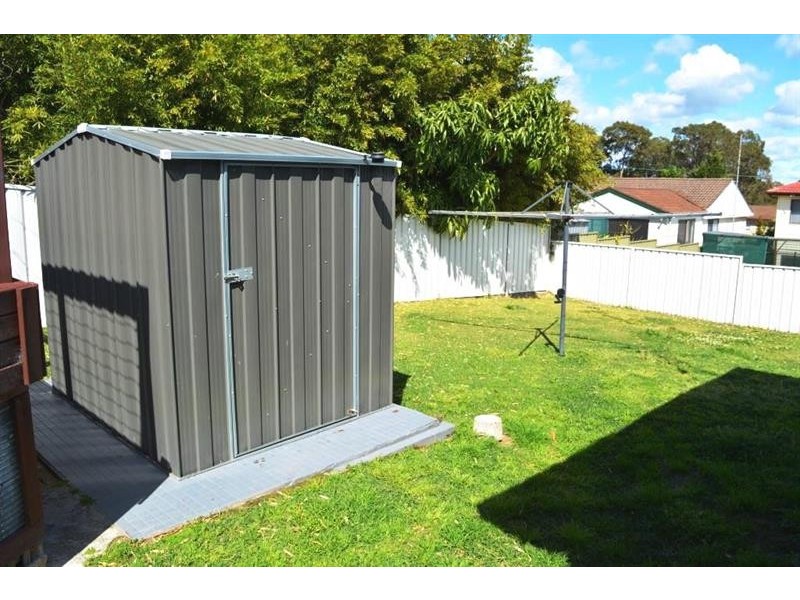 32 Woolana Ave, Budgewoi NSW 2262