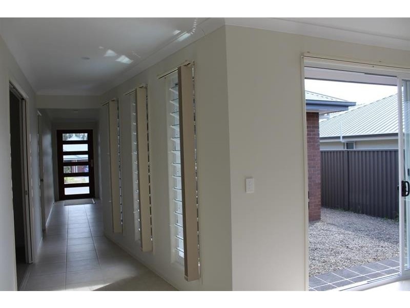 5 Fairmont Bvd, Hamlyn Terrace NSW 2259