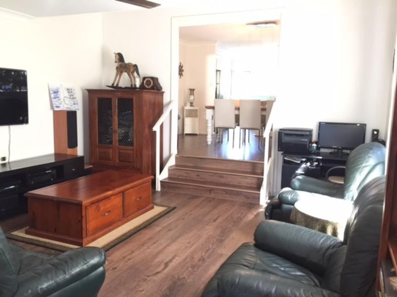 230 Geoffrey Rd, Chittaway Point NSW 2261