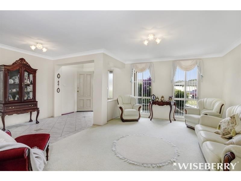 3 Vulcan Cl, Hamlyn Terrace NSW 2259