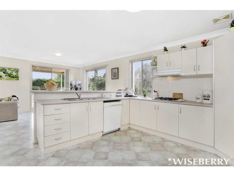 3 Vulcan Cl, Hamlyn Terrace NSW 2259
