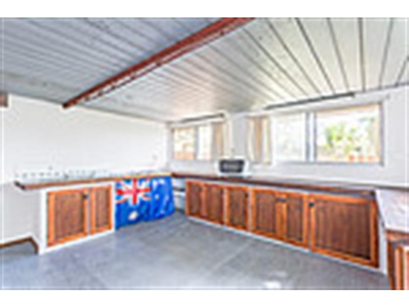 1/37 Roger Cres, Berkeley Vale NSW 2261