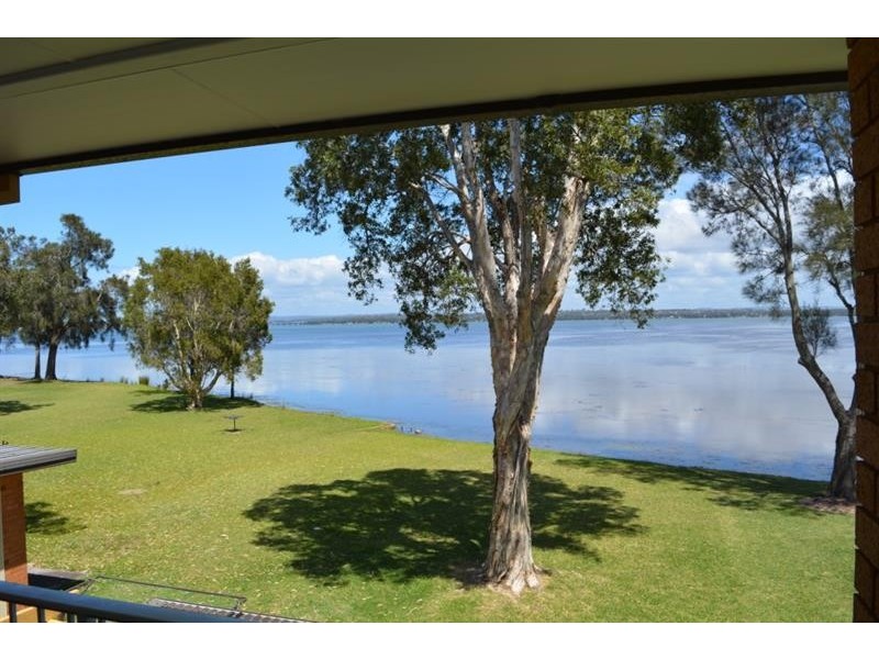 82 Leonard Ave, Toukley NSW 2263