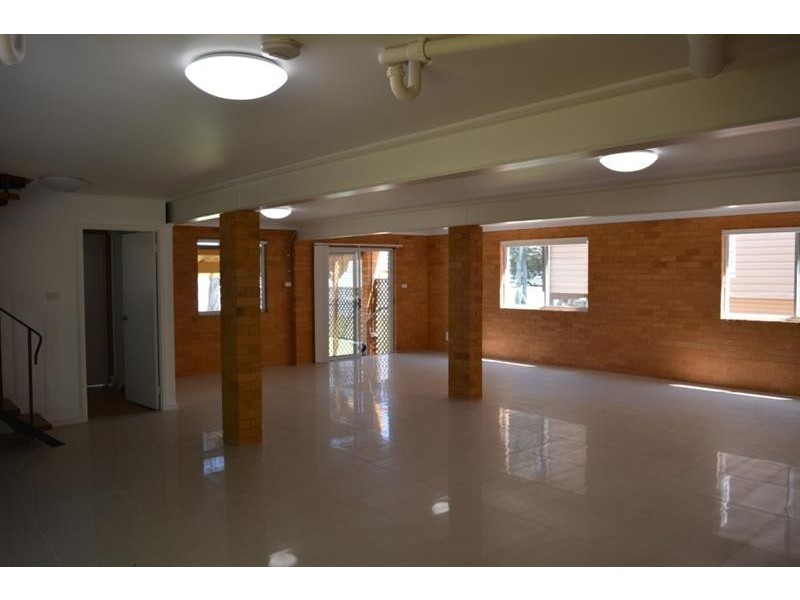 82 Leonard Ave, Toukley NSW 2263