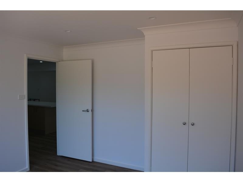 82 Leonard Ave, Toukley NSW 2263